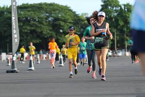 BIB: 
                            <button type="button" onclick="openModal(5172910)" class="btn btn-primary btn-sm float-right btn-popup" data-toggle="modal" data-target=".modal-high-quality">
                        <i class="fas fa-shopping-cart"></i> Add to Cart
                    </button>
                                            <button type="button" onclick="isThisMe(5172910, true)" class="btn btn-success btn-sm float-right btn-popup btn-isme hidden" data-toggle="tooltip" data-placement="bottom" title="นี่คือรูปของคุณใช่ไหม คลิกที่นี่เพื่อเอาเข้าอัลบั้ม">
                        <i class="fas fa-plus"></i> Add to album
                    </button>
                    <button type="button" onclick="isThisMe(5172910, false)" class="btn btn-warning btn-sm float-right btn-popup btn-isnotme hidden">
                        <i class="fas fa-ban"></i> Remove from album
                    </button>